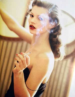 Kate Moss smoking