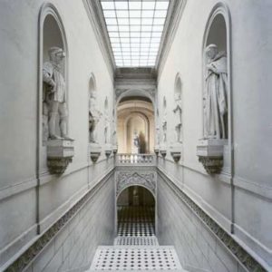Escalier de l'Aile du Nord, historistic staircase witch marble statues of knights and monks