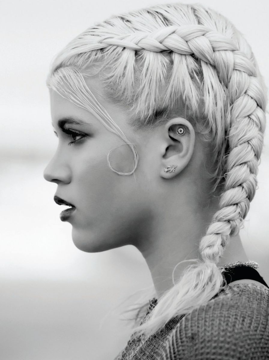 Sofia Richie by Marc Baptiste, black and white sideprofile of the star wearing blonde braids