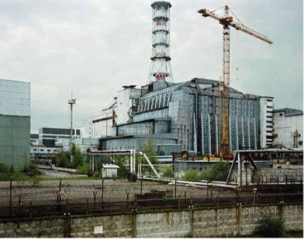 Sarcophagus over the Unit 4 Reactor, industrial architecture