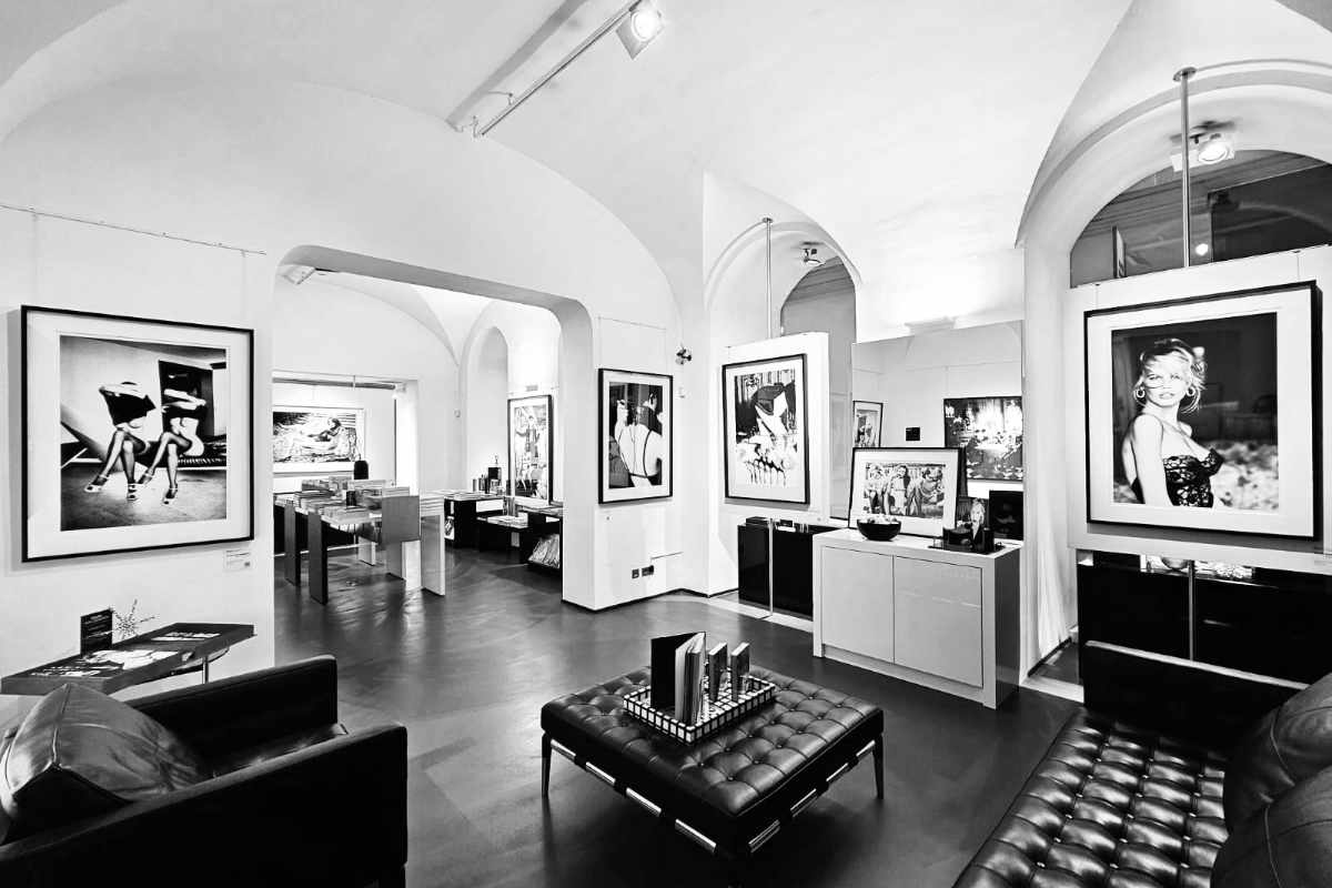 Gallery Exhibition View Ellen von Unwerth