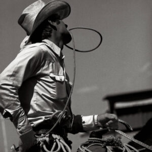 Calgary 1979, biting the rope by Albert Watson, Cowboy in sideprofile