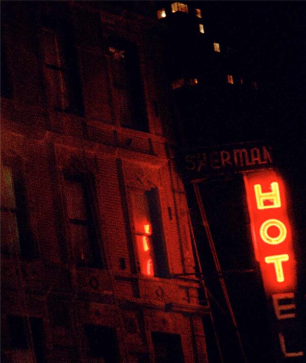 David Drebin, Hot, hotel facade with neon light