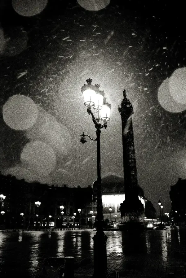 Bitesnich Deeper Shades Paris Place Vendome, Streetlights in the snow