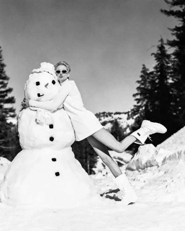 arthur elgort, Kristen McMenamy at Mammoth Lake for Vogue Magazine, snow, snowman, fashion